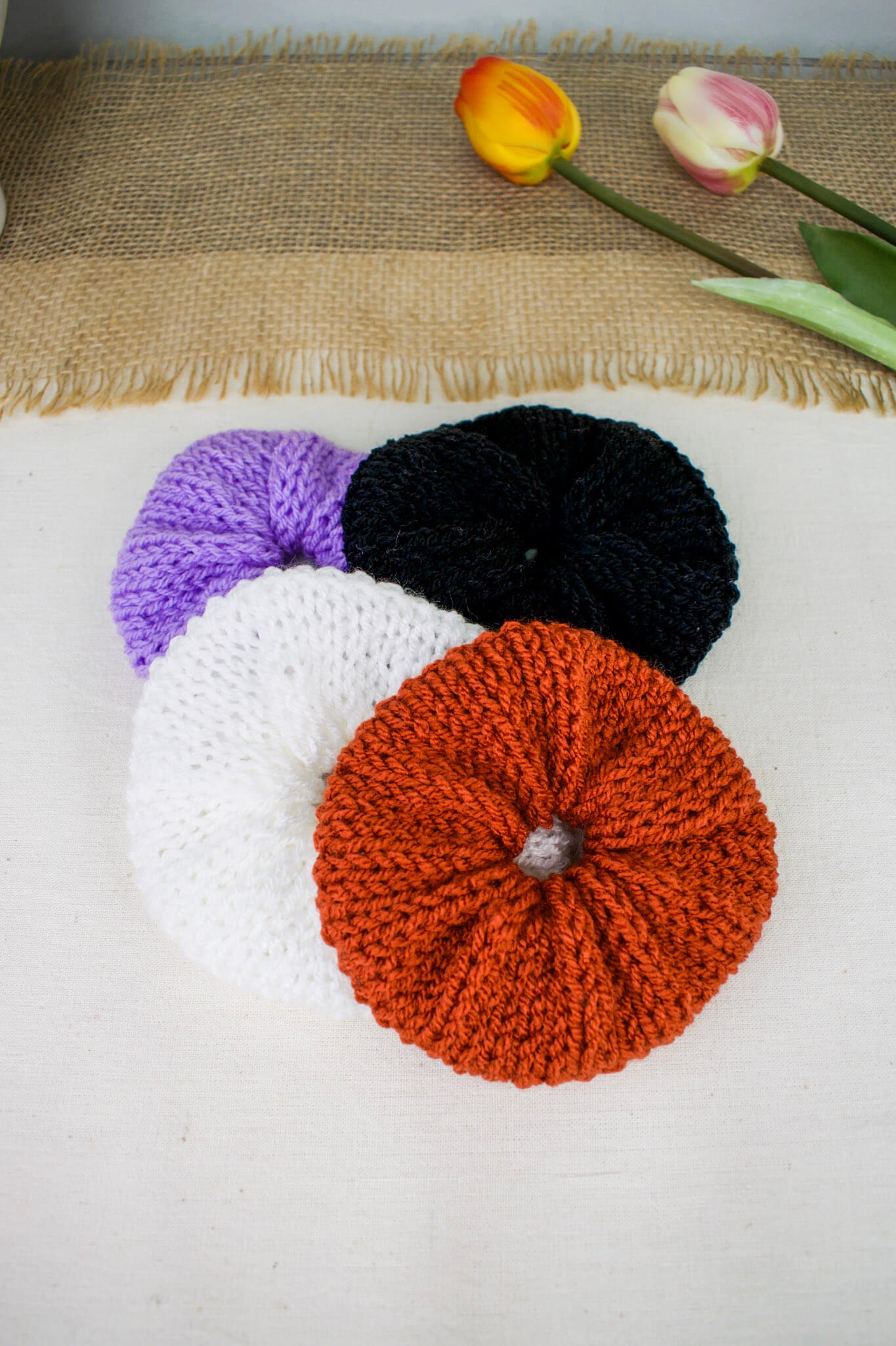 πλεκτό scrunchie μαλλιών